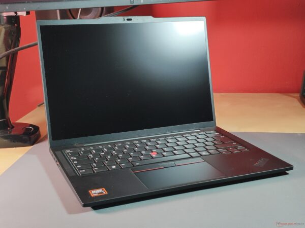 מחשב נייד מחודש  Lenovo ThinkPad T14s Gen 6 AMD Ryzen AI 5 PRO 340 512GB SSD 16GB 14" (1920x1200) WIN11 Pro BLACK Backlit Keyboard FP Reader